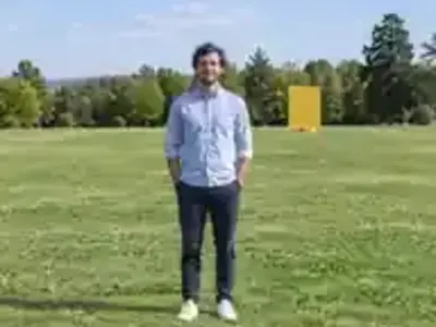 Referencia fotorealista: 50 mm desde la misma posición